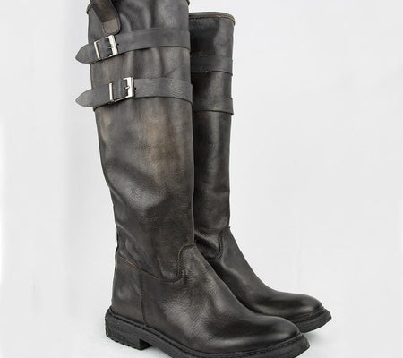 TR 1027 BOOTS IN WASHED CHESTNUT.
