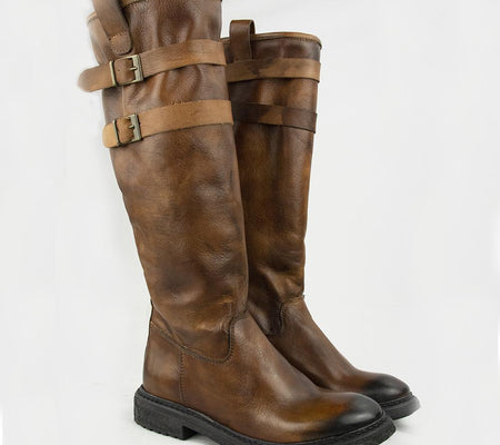 TR1027 BOOTS IN WASHED COGNAC.