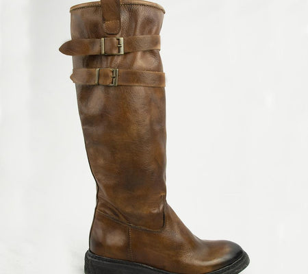 TR1027 BOOTS IN WASHED COGNAC.