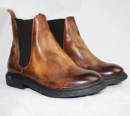 TR1024  BEATLES IN WASHED COGNAC.