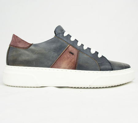 RAF80174 SNEAKERS IN DARK BLUE & HABANERO.