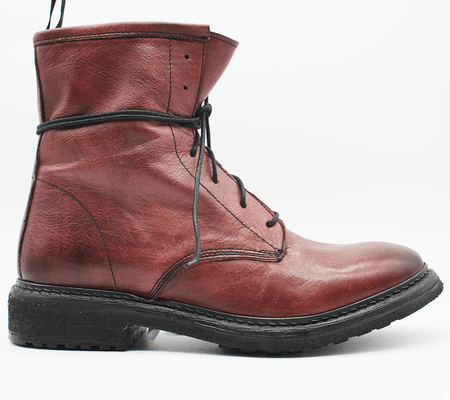 TR 1006 Low Boot in washed red.