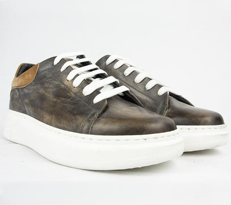 RAF 80175 SNEAKERS IN  CHESTNUT & COGNAC  .