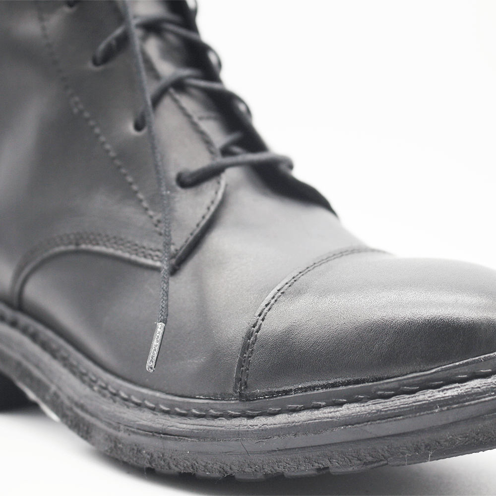 TR1001 Low Boot in black – WAYART